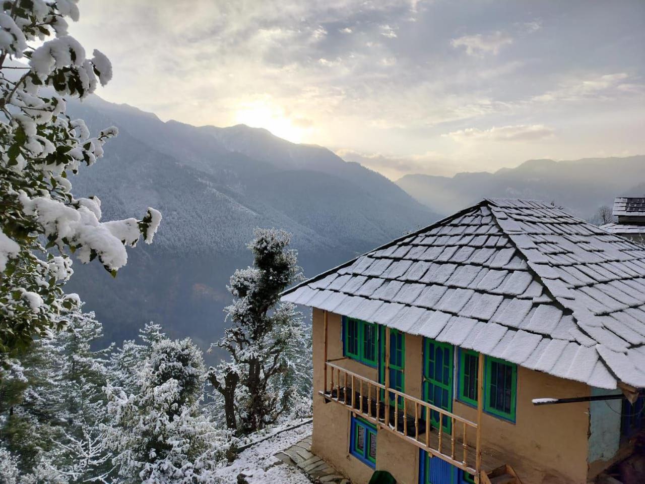 Old Is Gold Mudhouse Lushal Jibhi Apartment Exterior foto